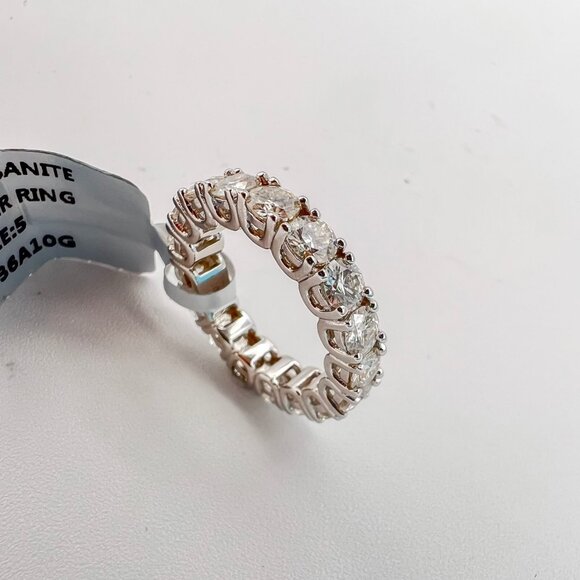 925 Sterling Sliver Moissanite Wedding/Engagement Band, 4.14ctw VVS Stones Hip H - Picture 3 of 6